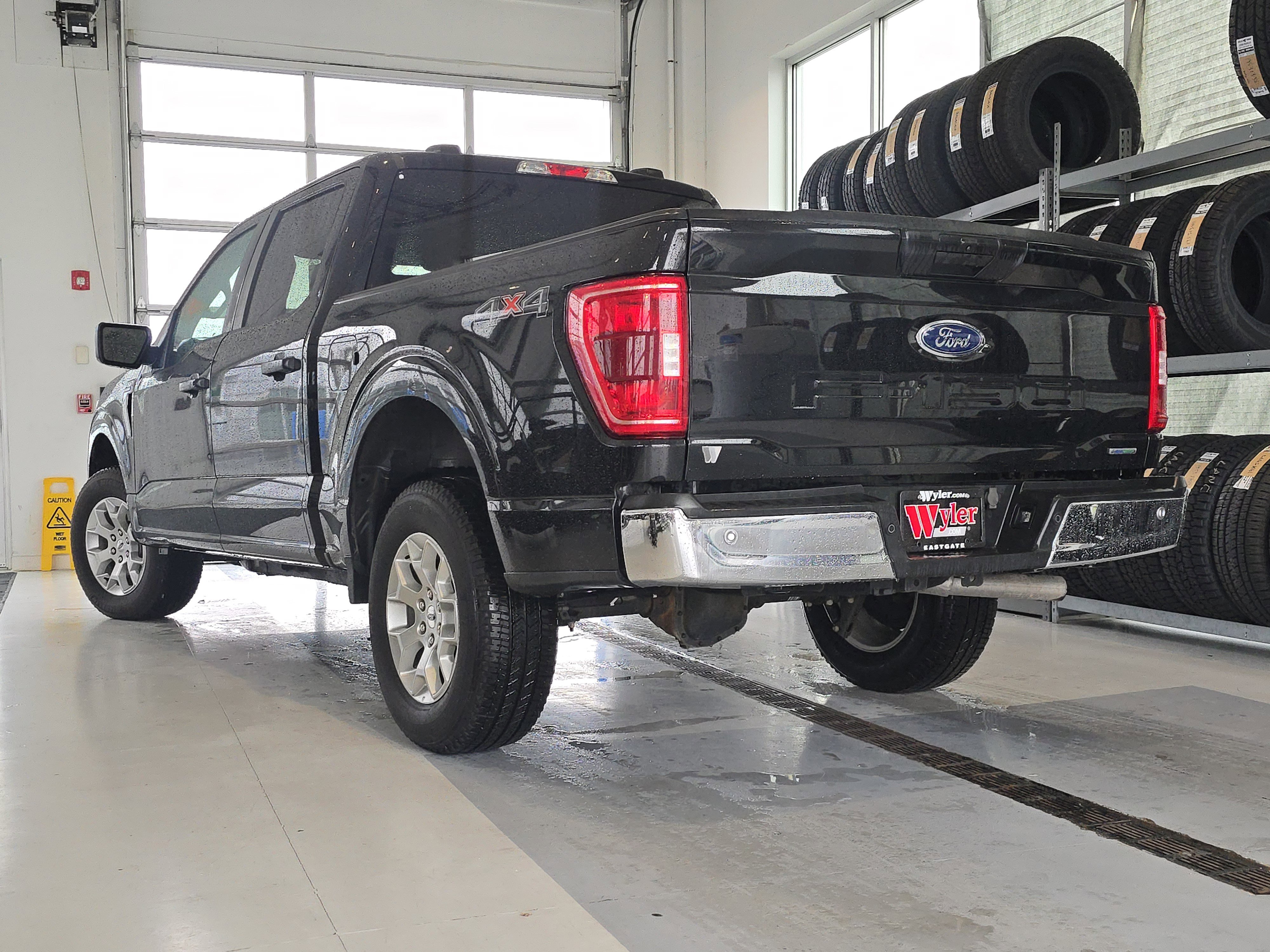Used 2023 Ford F150 XLT image 16