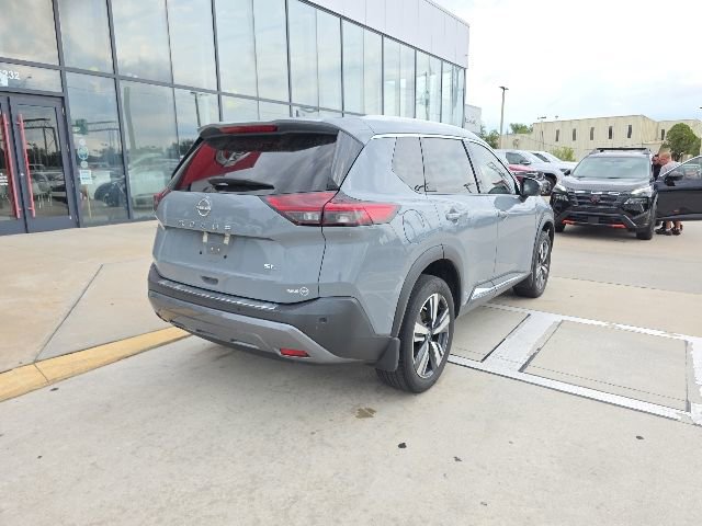 Used 2023 Nissan Rogue SL FWD image 4