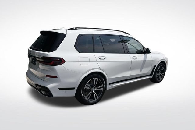 New 2027 BMW X7 xDrive40i w/ M Sport Package AWD/4WD image 13