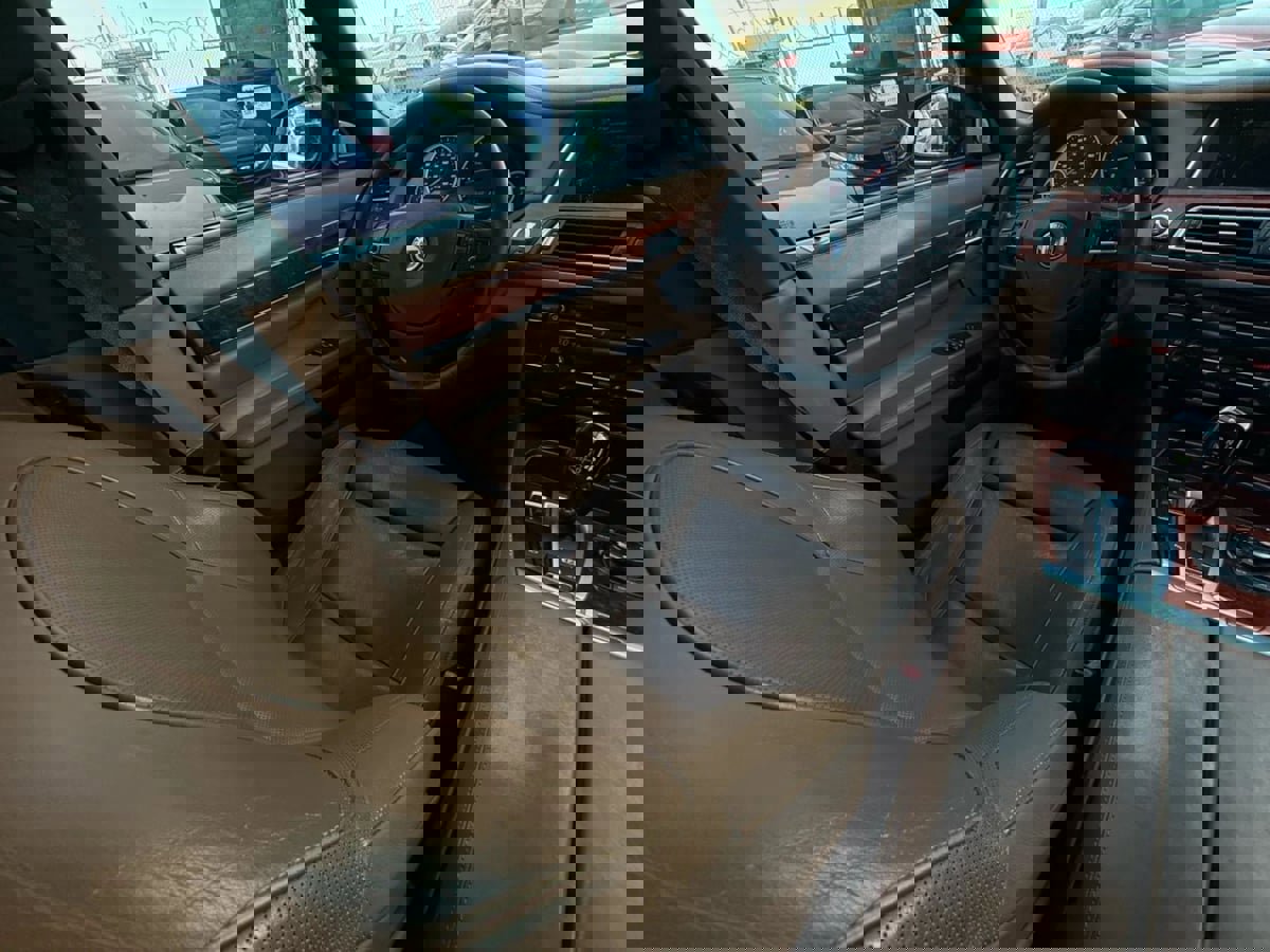 Used 2013 BMW ALPINA B7 image 49