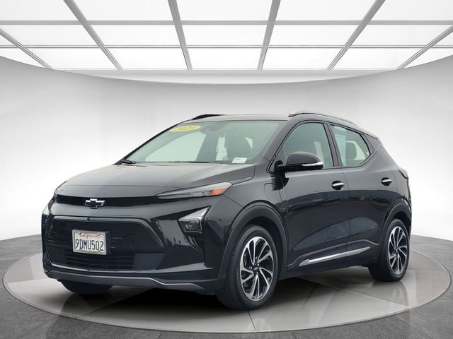 Used 2023 Chevrolet Bolt EUV Premier w/ Sun & Sound Package image 9