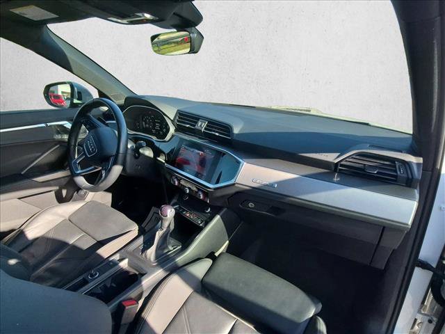 Used 2022 Audi Q3 2.0T Premium Plus w/ Premium Plus Package AWD/4WD image 21