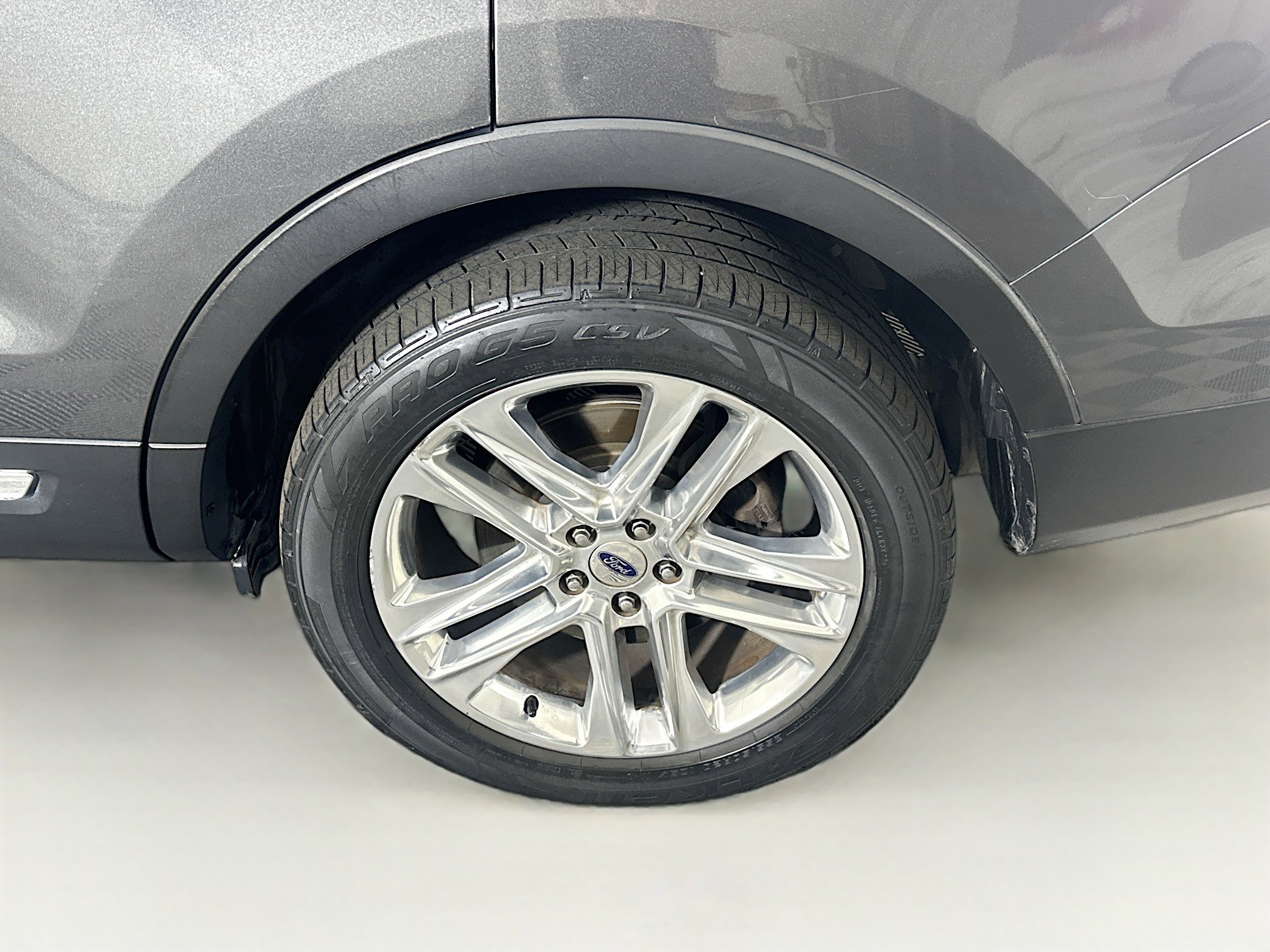 Used 2017 Ford Explorer Limited image 11