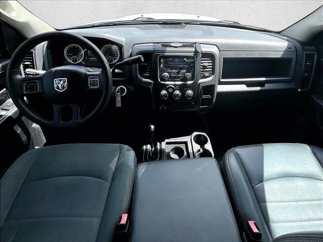 Used 2016 RAM 2500 Tradesman w/ Chrome Appearance Group AWD/4WD image 16