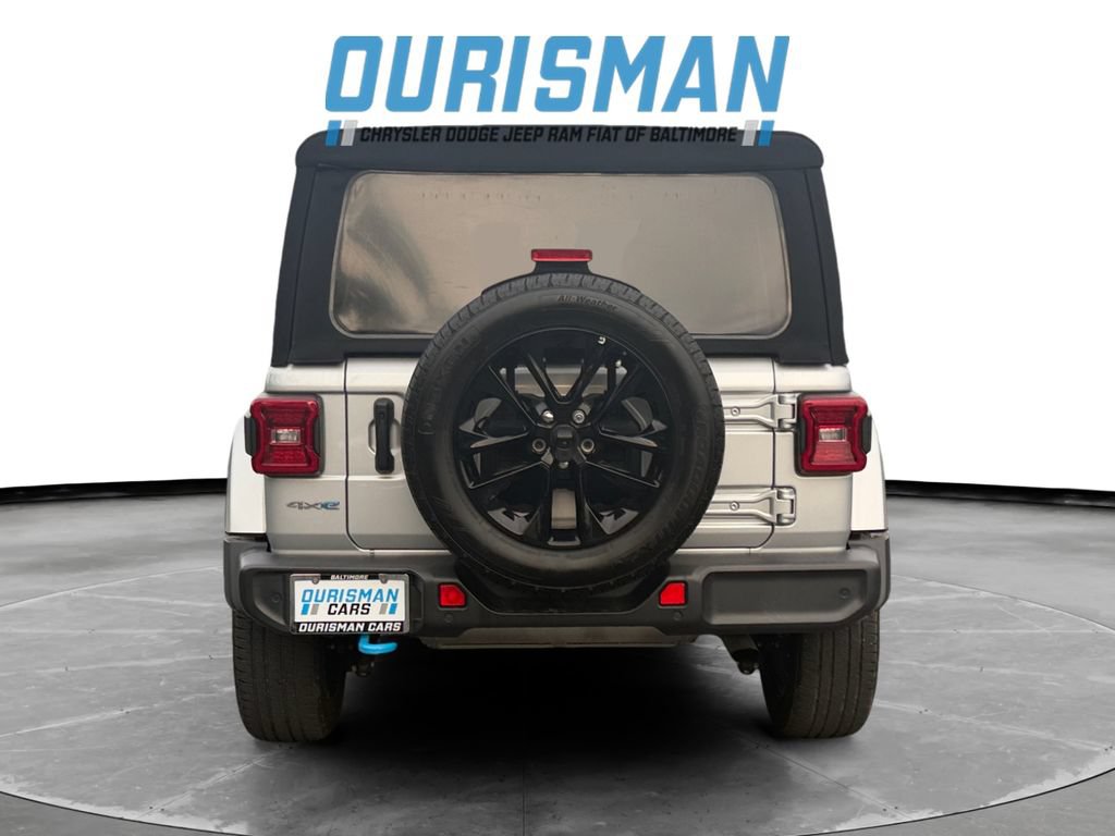 Used 2024 Jeep Wrangler Unlimited Sahara w/ Safety Group AWD/4WD image 5