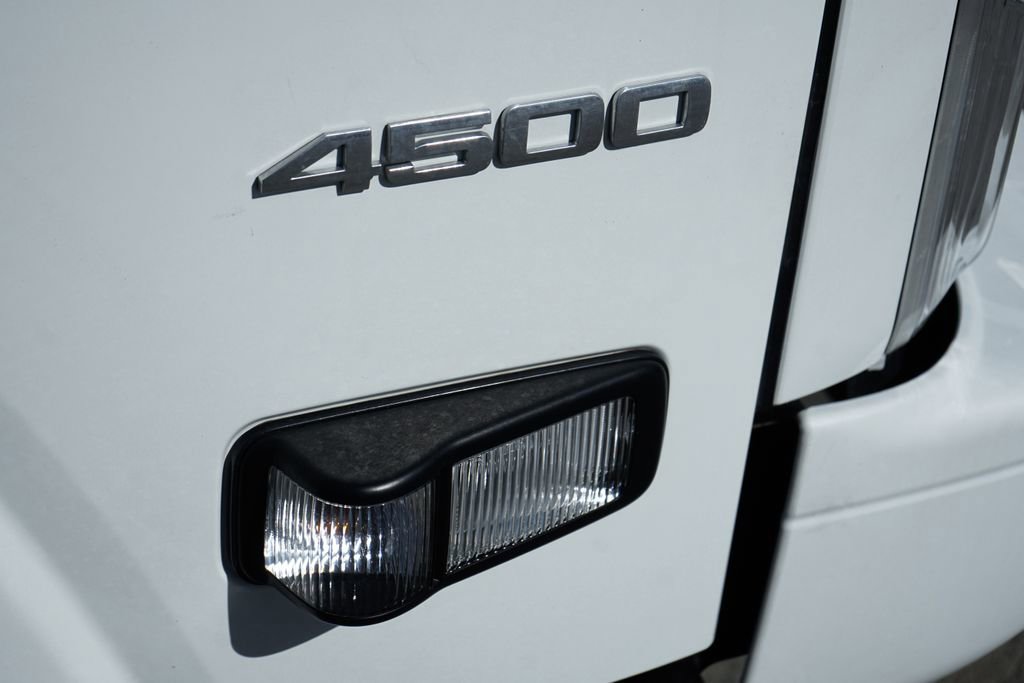 Used 2024 Chevrolet Low Cab Forward RWD image 39