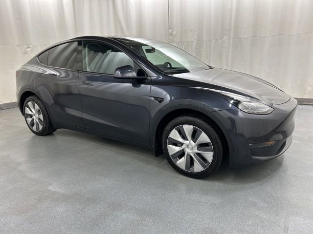 Used 2024 Tesla Model Y Long Range image 1