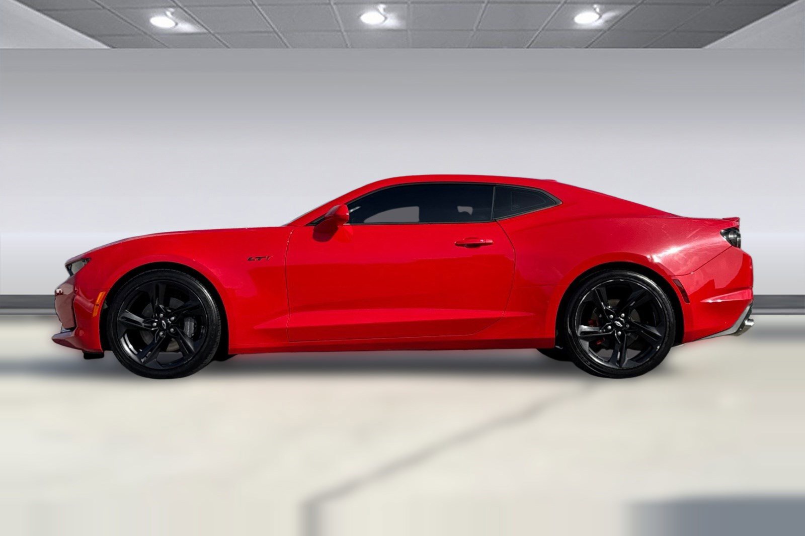 Used 2022 Chevrolet Camaro LT w/ RS Package image 6
