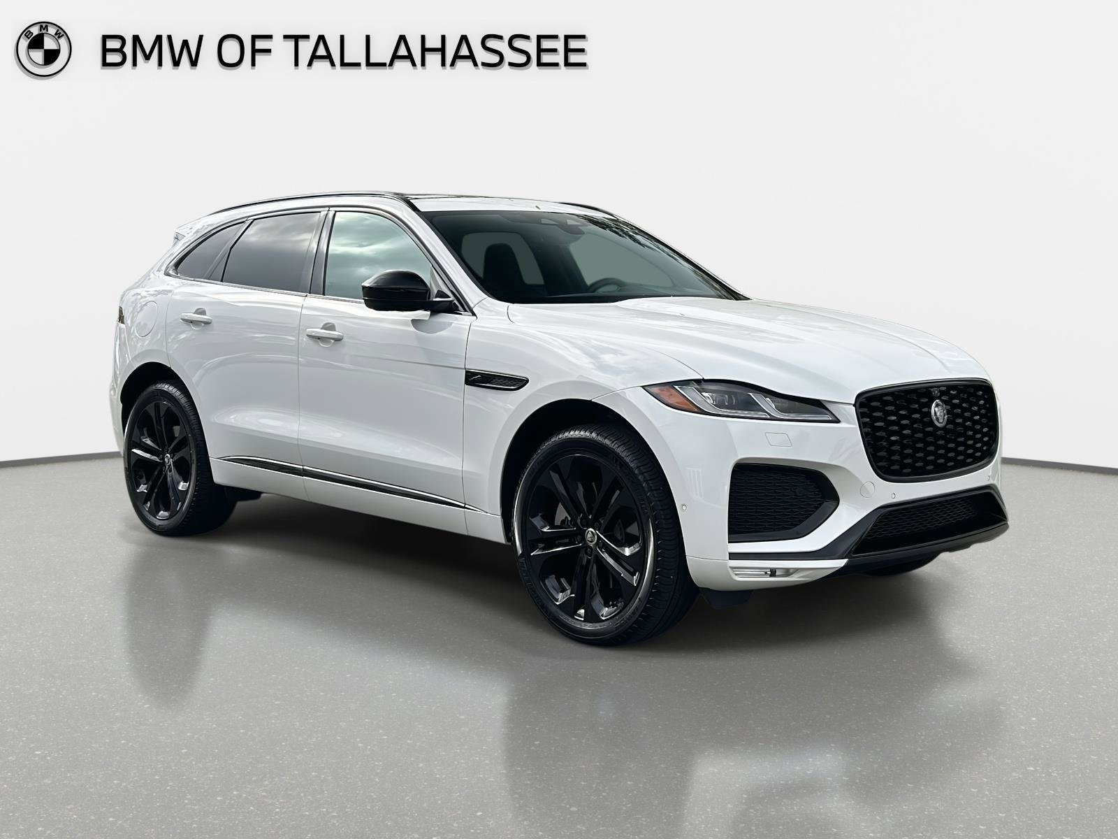 Used 2026 Jaguar F-PACE R-Dynamic S image 3