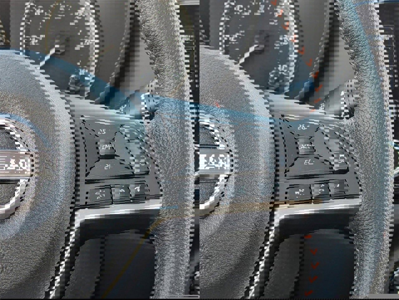 New 2025 Nissan Versa SR w/ Trunk Package image 27