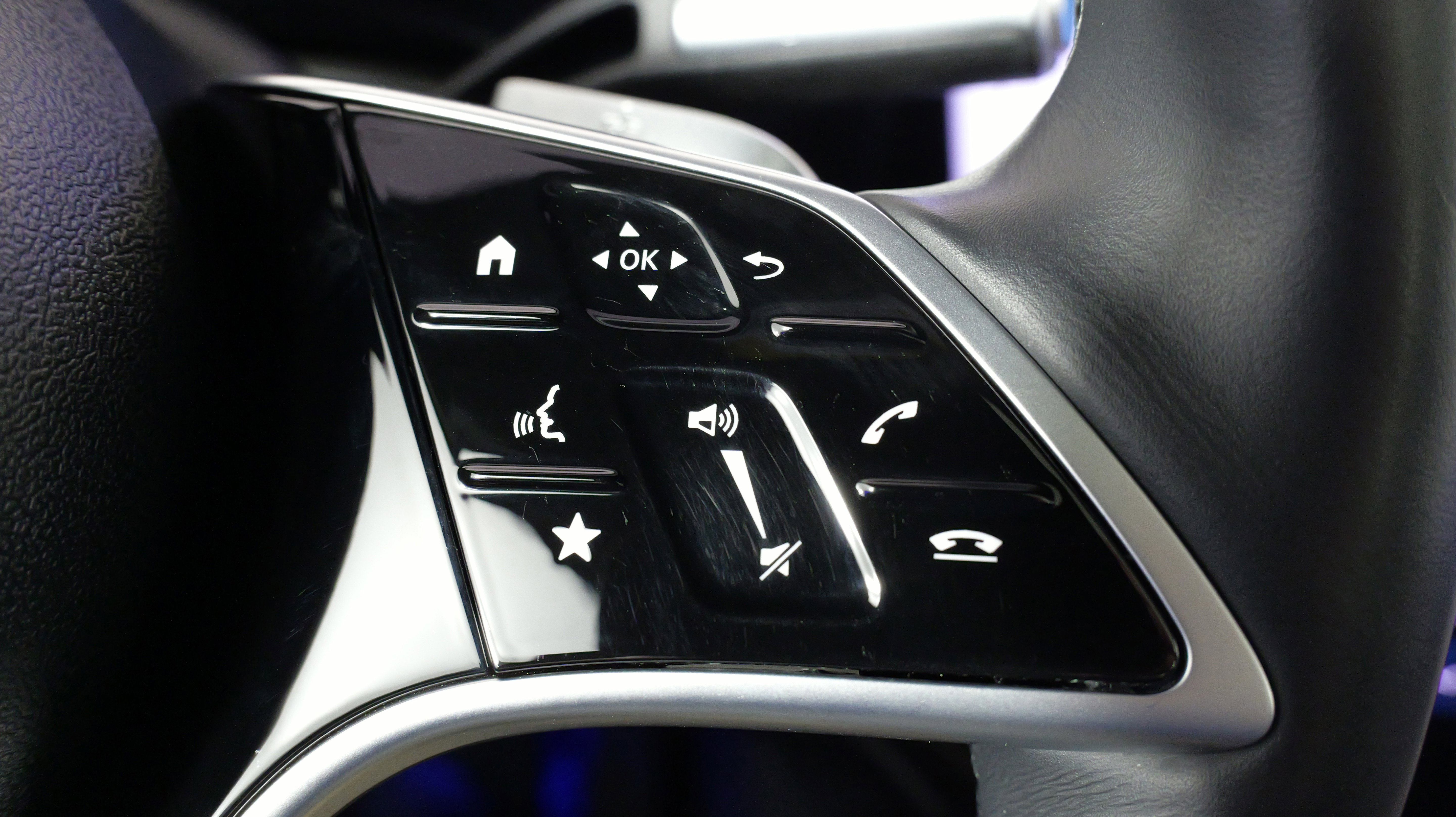 Used 2023 Mercedes-Benz EQS 580 4MATIC SUV image 50