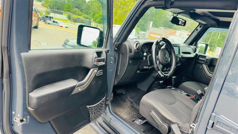 Used 2017 Jeep Wrangler Unlimited Sport image 26