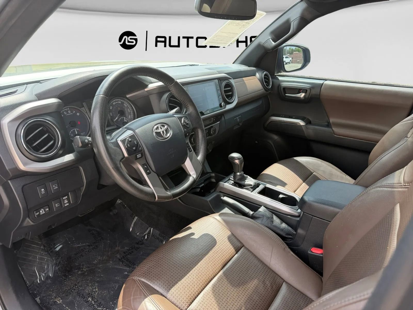Used 2020 Toyota Tacoma Limited AWD/4WD image 16