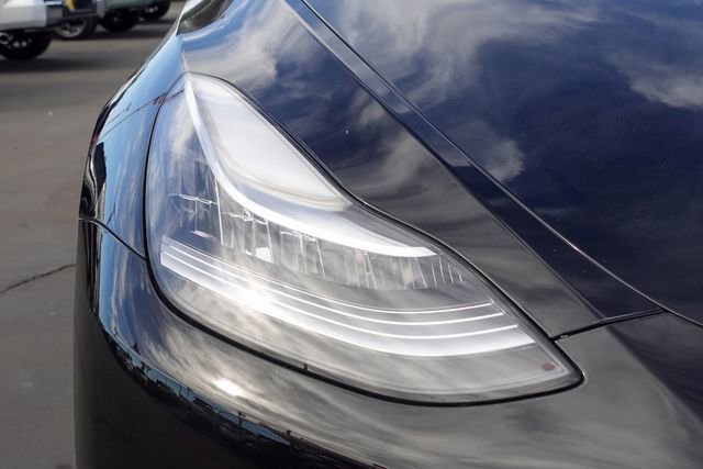 Used 2022 Tesla Model Y Long Range image 5