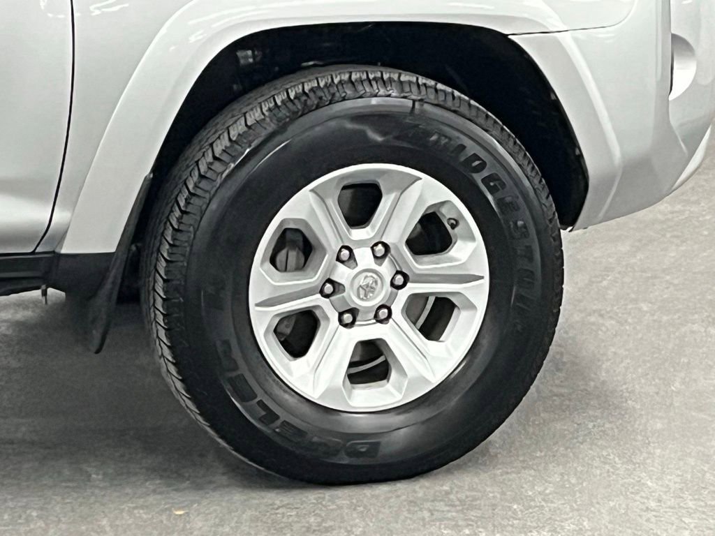 Used 2018 Toyota 4Runner SR5 Premium image 37