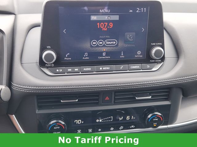 Certified 2025 Nissan Rogue SV FWD image 15