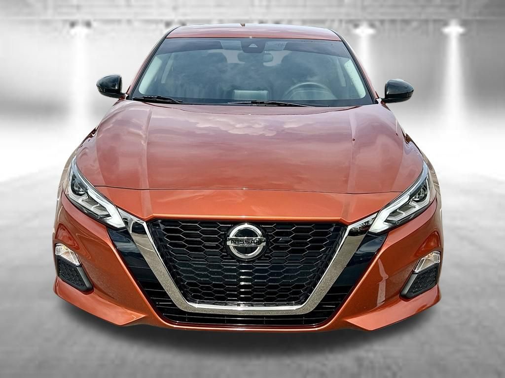 Certified 2021 Nissan Altima 2.5 SR FWD image 2