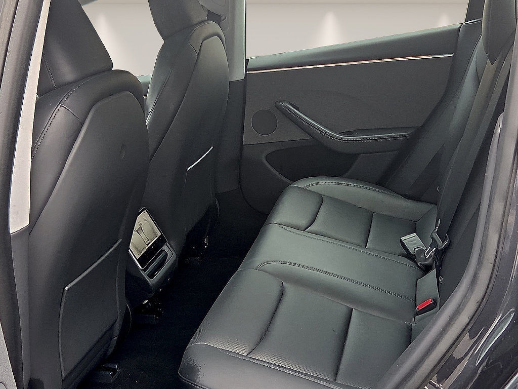 Used 2024 Tesla Model 3 Standard Range RWD image 11