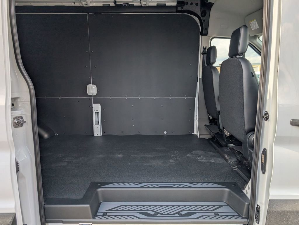 New 2026 Ford Transit 250 148 Medium Roof w/ Load Area Protection Package image 27