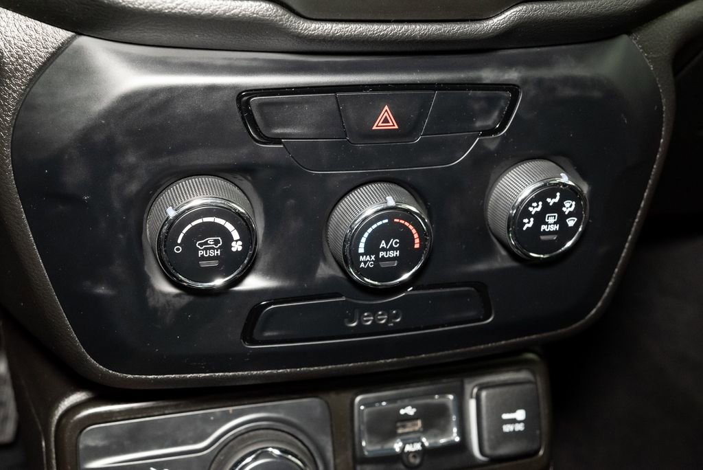 Used 2020 Jeep Renegade Sport AWD/4WD image 16