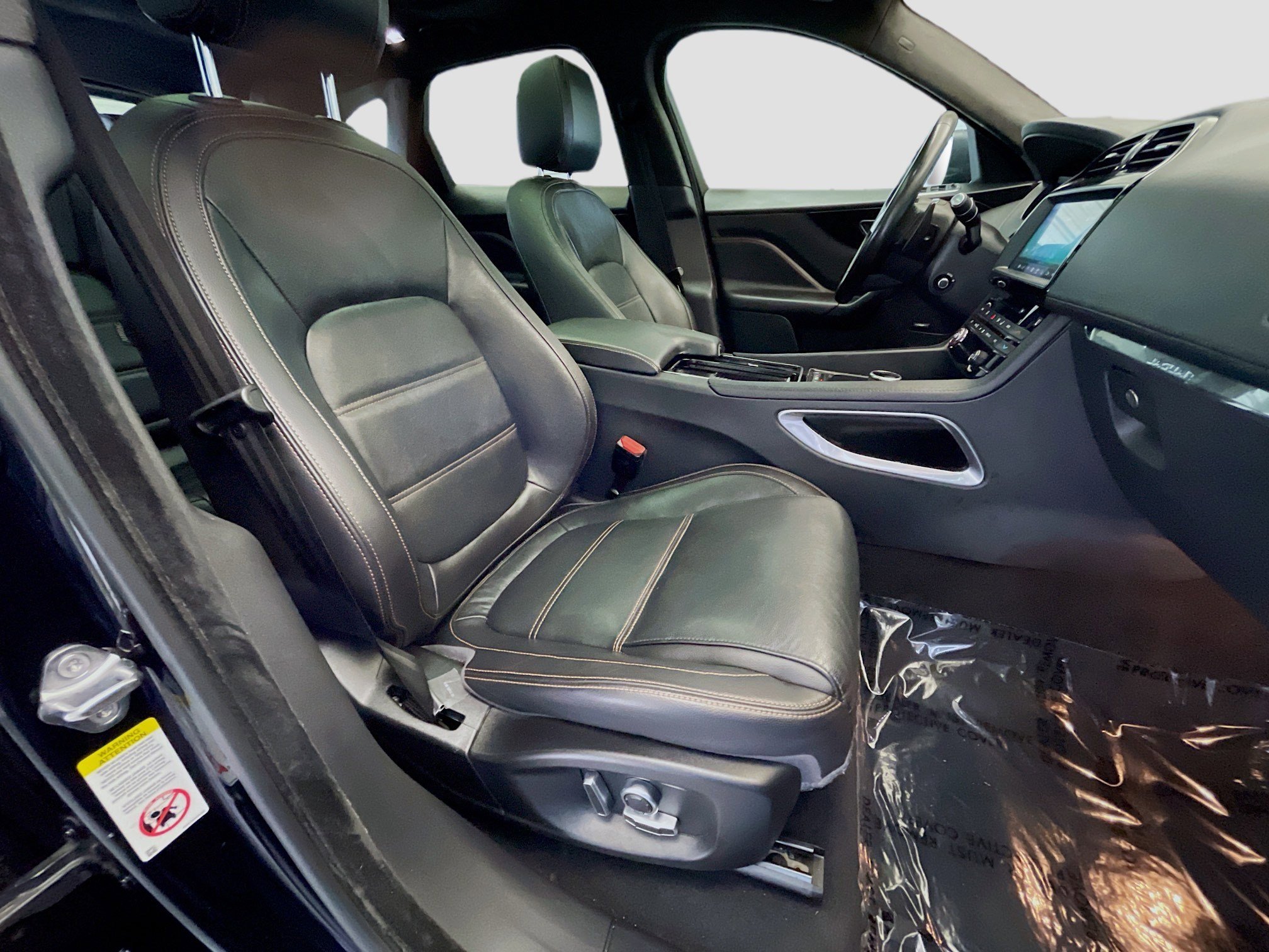 Used 2020 Jaguar F-PACE Prestige image 20