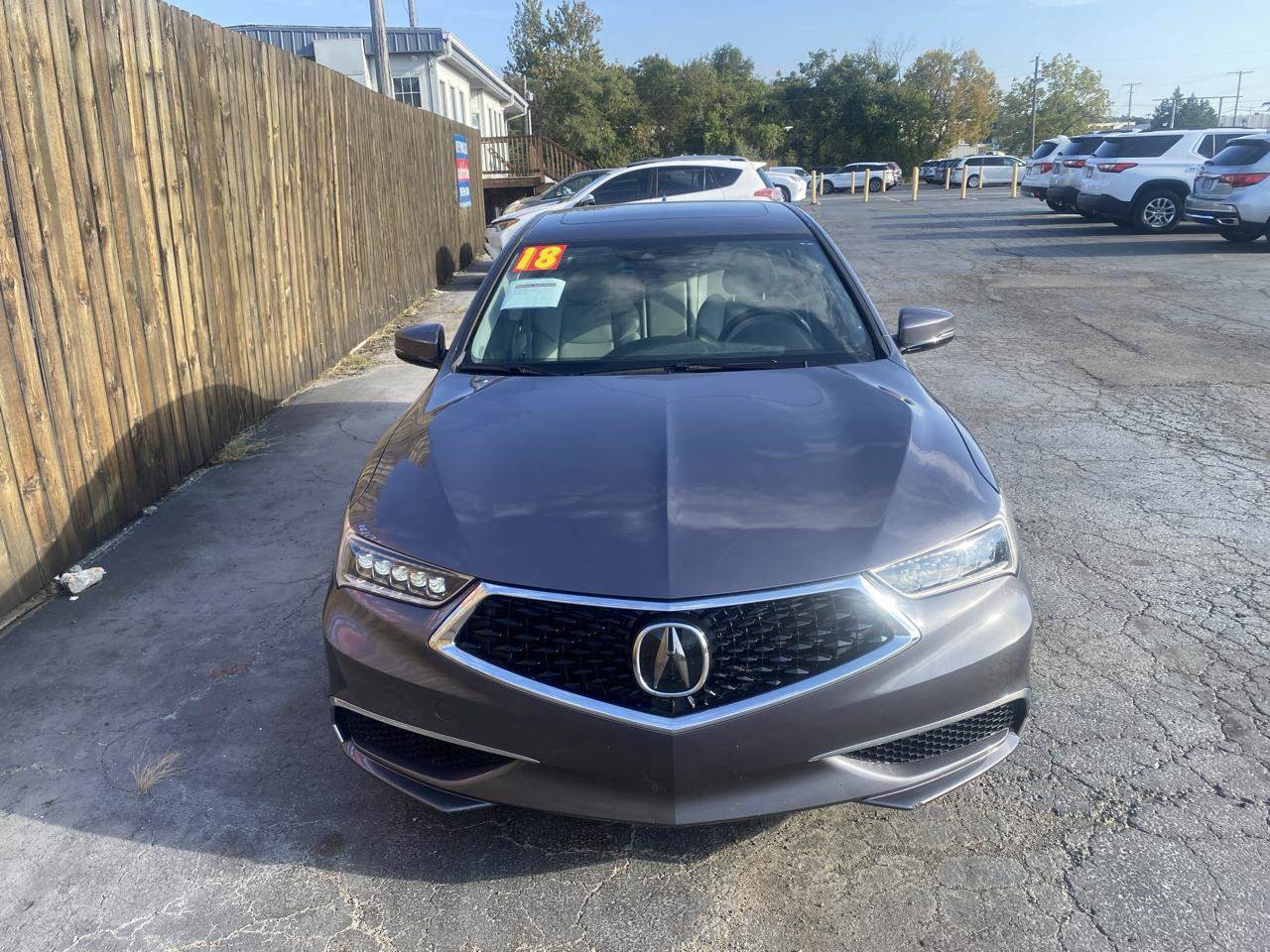 Used 2018 Acura TLX V6 SH-AWD image 2