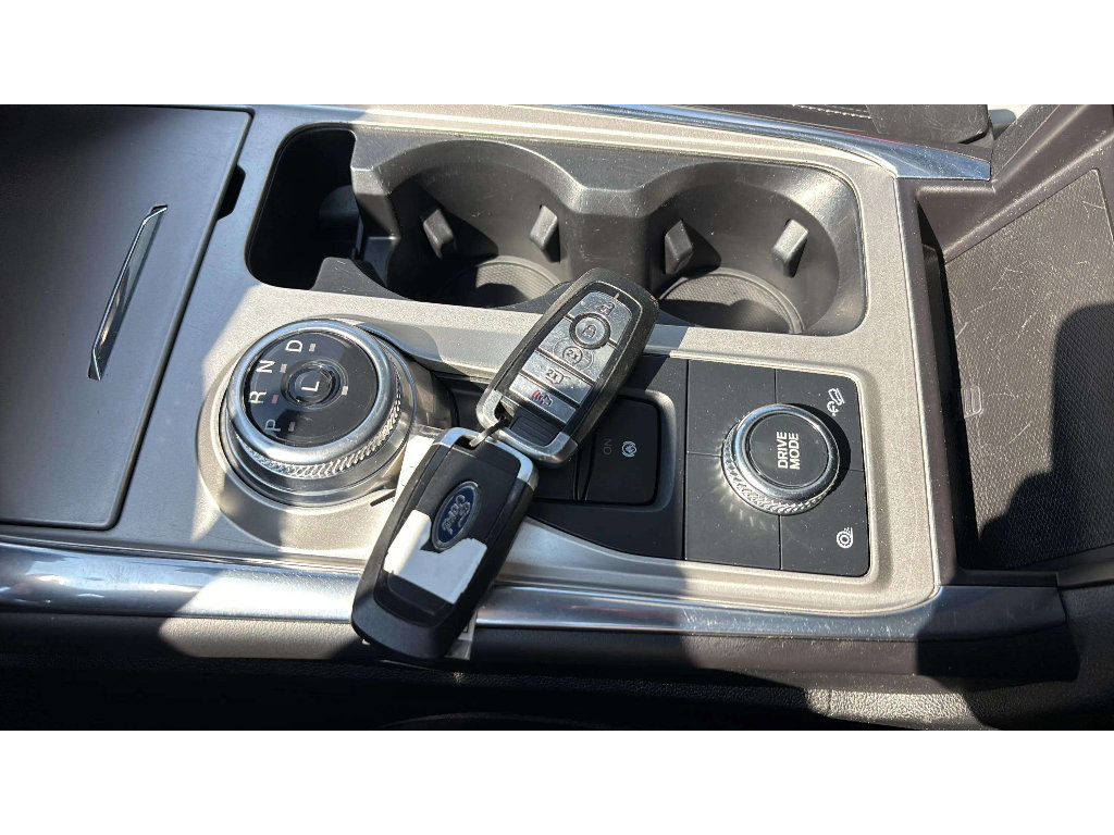 Used 2023 Ford Explorer XLT w/ Equipment Group 202A AWD/4WD image 23