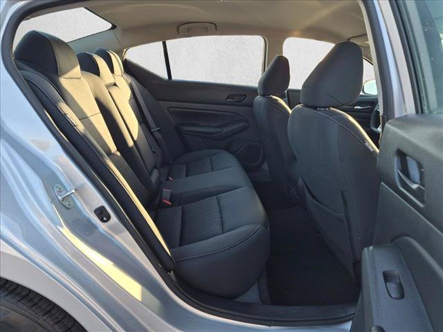 Used 2024 Nissan Altima 2.5 SV FWD image 20