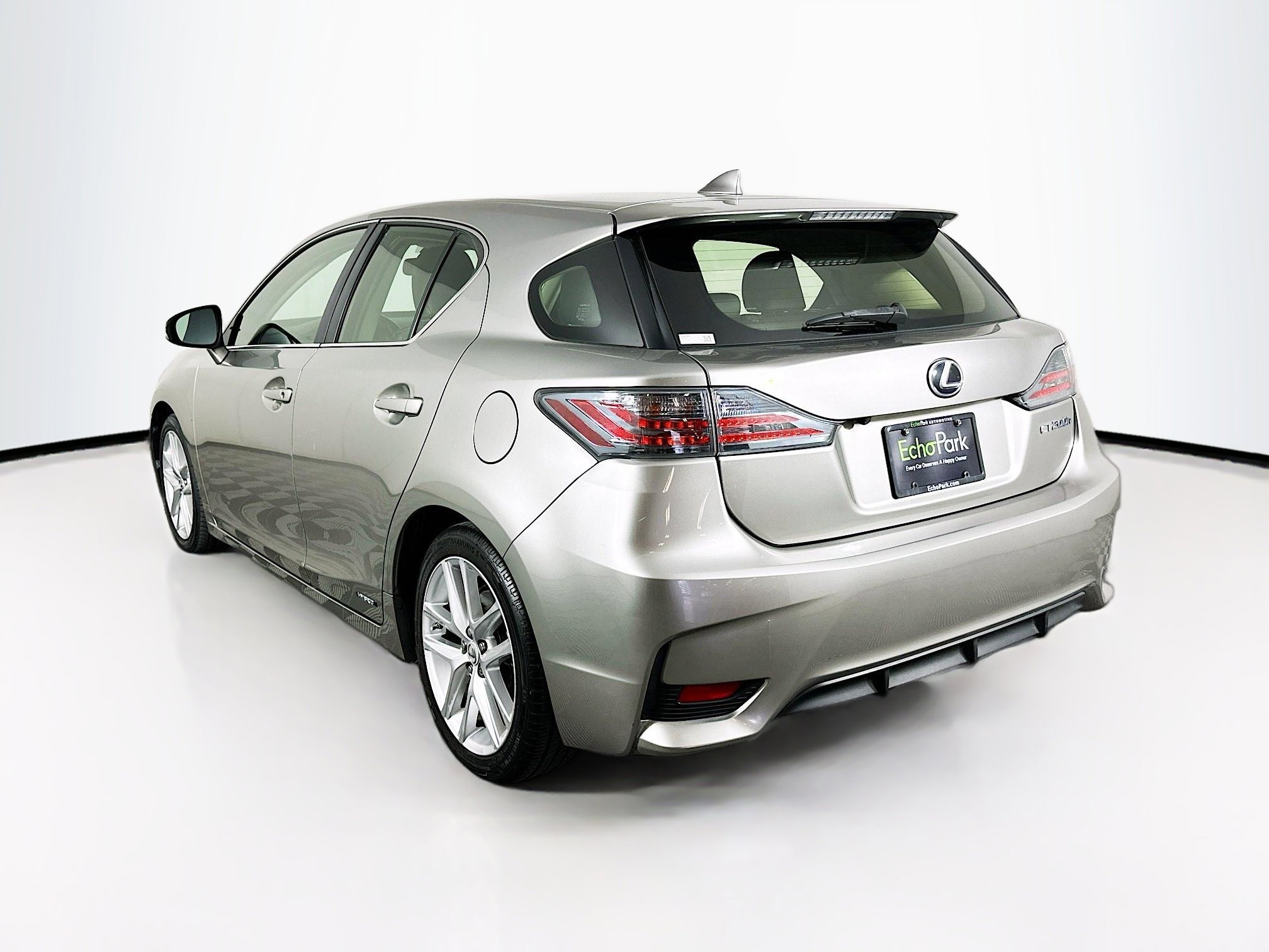 Used 2017 Lexus CT 200h w/ Seat Comfort Package FWD image 5