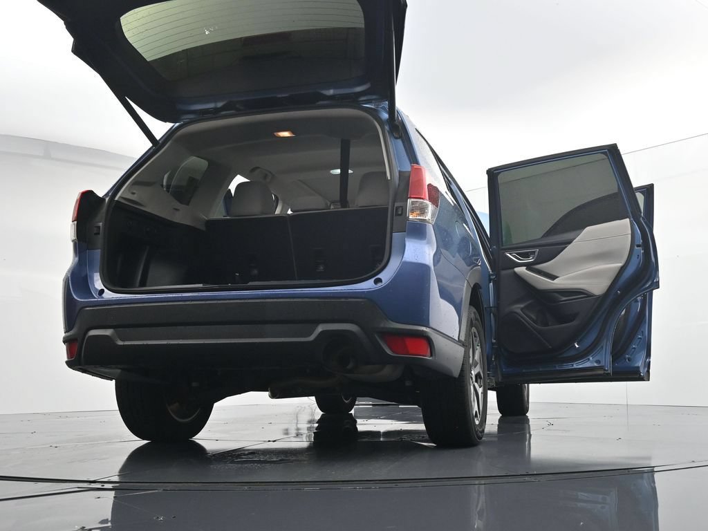 Used 2021 Subaru Forester Premium AWD/4WD image 30