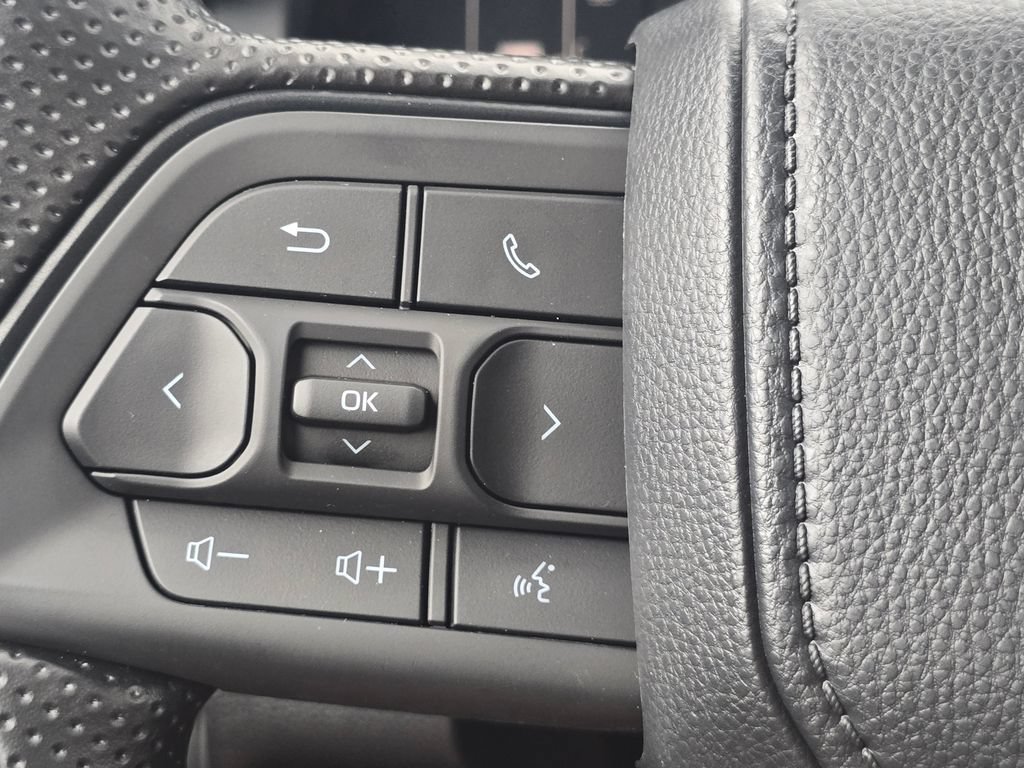 New 2026 Toyota Tacoma SR AWD/4WD image 33
