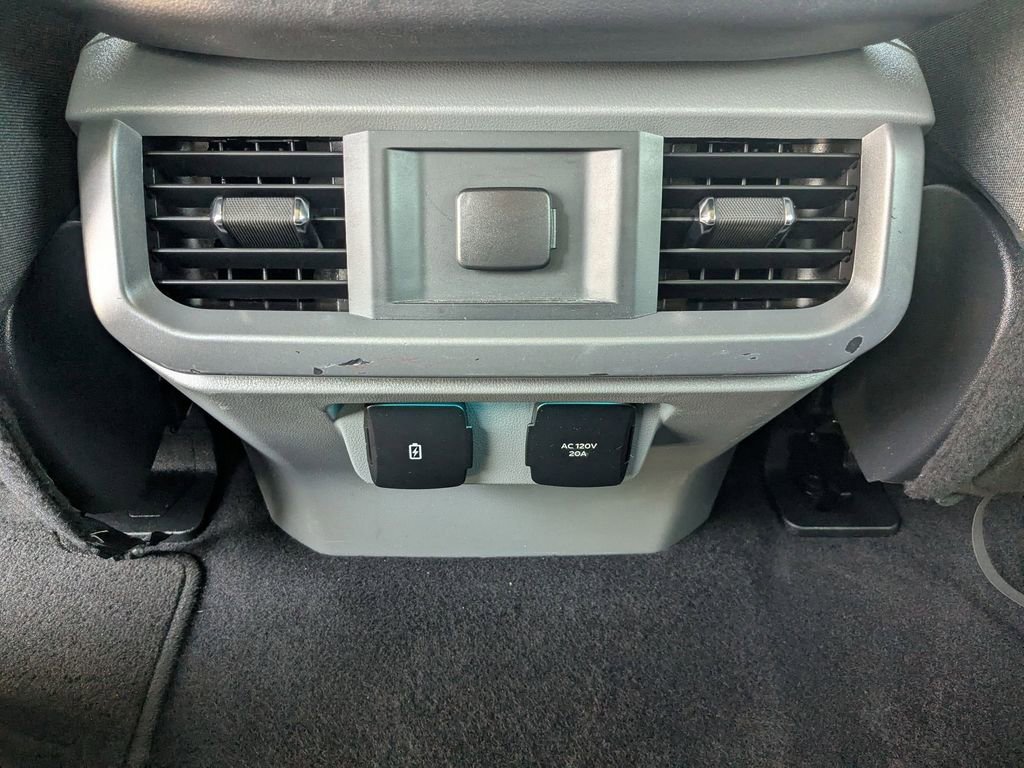 Used 2025 Ford F150 XLT w/ Equipment Group 301A Standard image 16