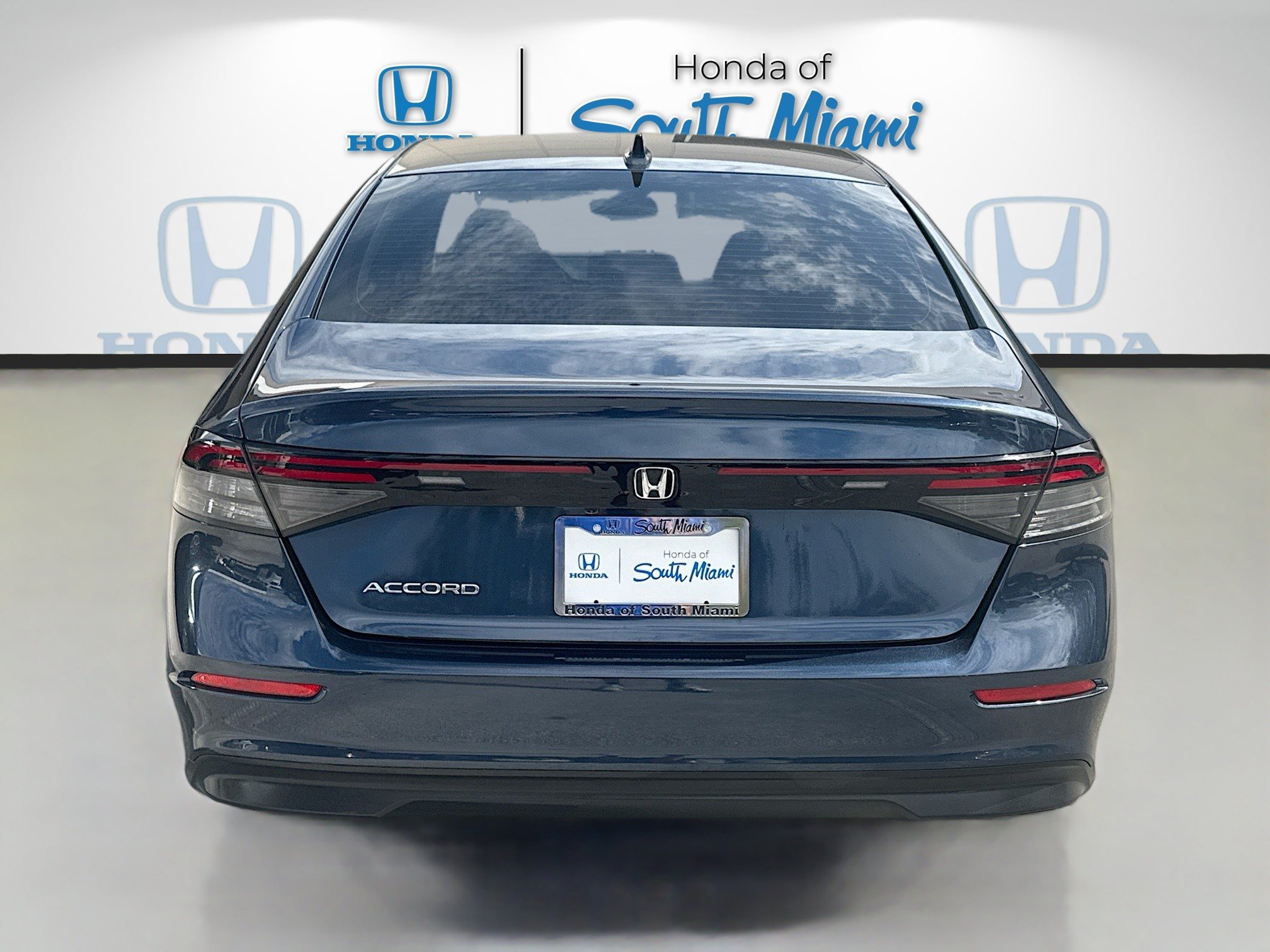 Used 2024 Honda Accord EX image 6
