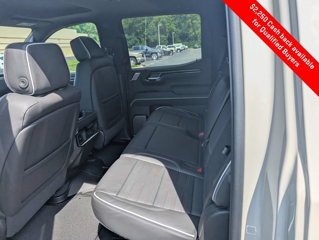 New 2026 GMC Sierra 1500 AT4X w/ LPO, Black Badging Package AWD/4WD image 11