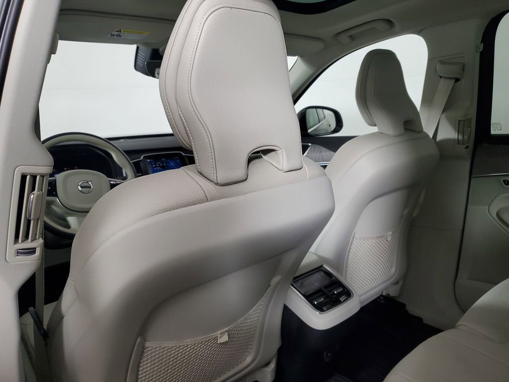 Certified 2023 Volvo XC90 B5 Plus w/ Protection Package Premier AWD/4WD image 16