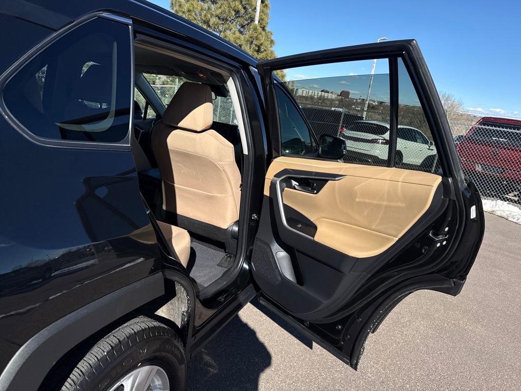 Used 2021 Toyota RAV4 XLE w/ Carpet Mat Package (TMS) image 21