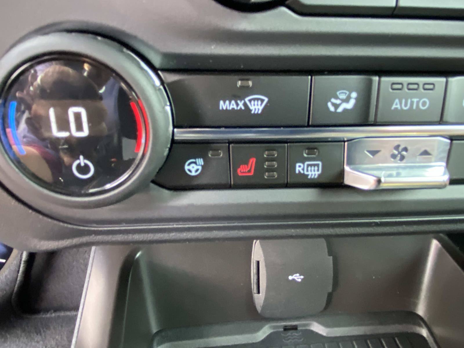 Used 2024 Ford Bronco Badlands AWD/4WD image 29