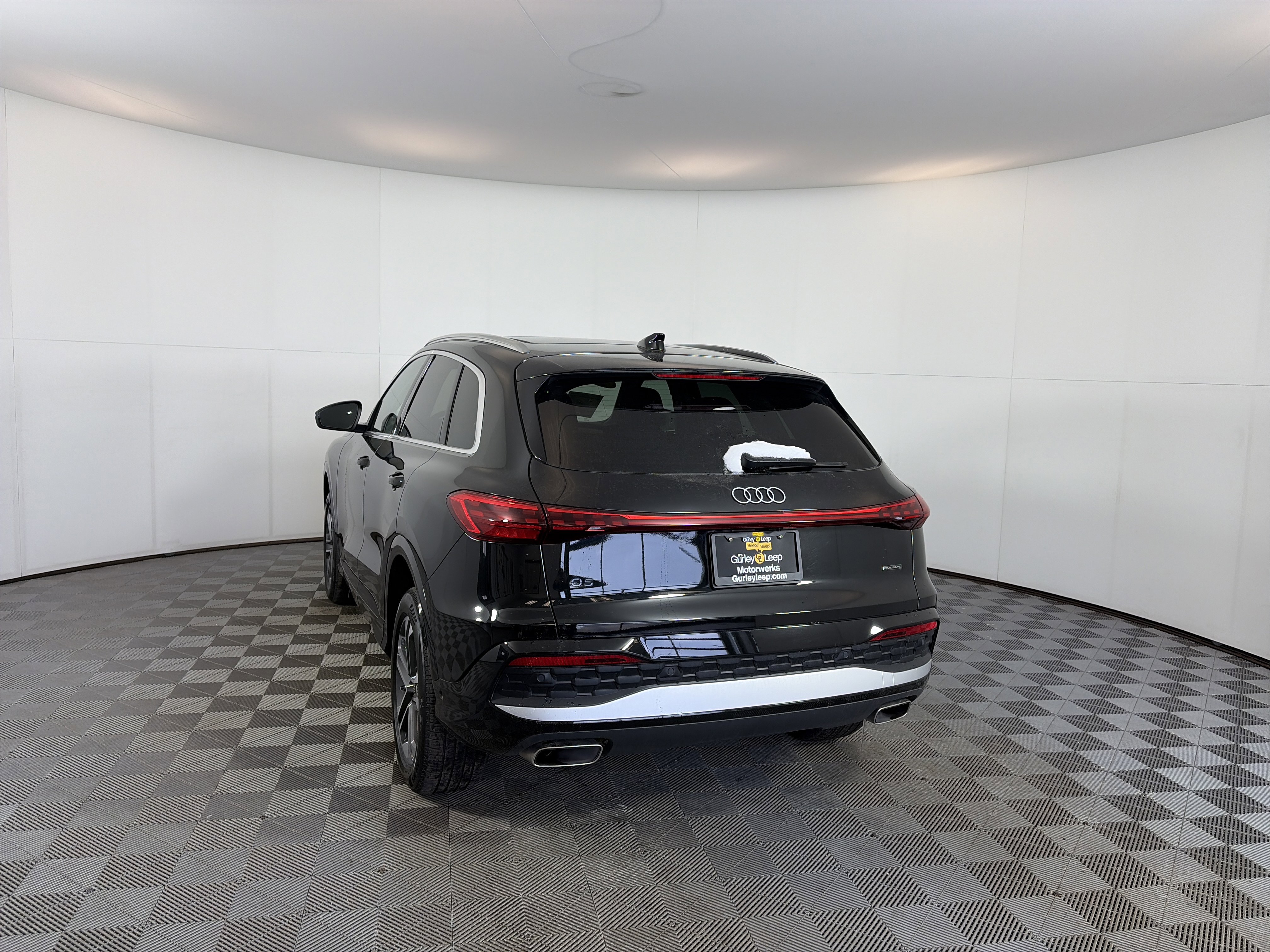 Used 2025 Audi Q5 Premium Plus w/ Premium Plus image 8