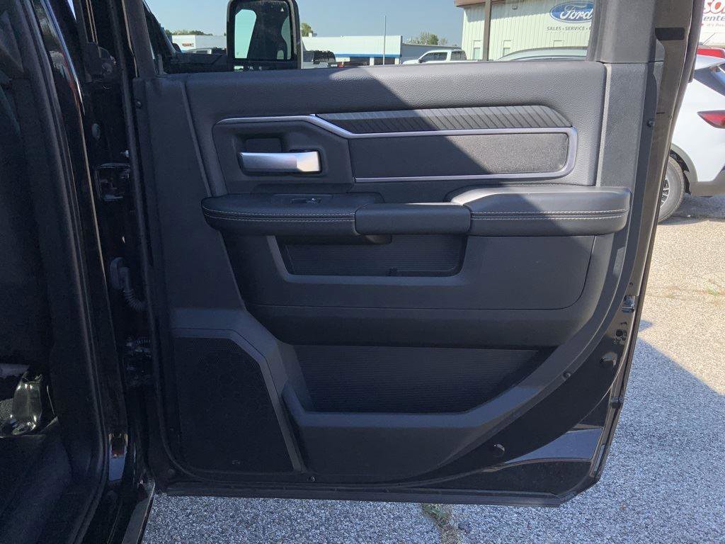 Used 2025 RAM 3500 Big Horn image 63