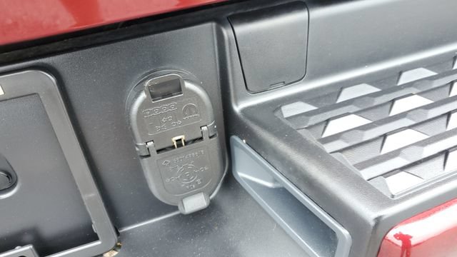Used 2023 RAM 1500 Big Horn AWD/4WD image 27