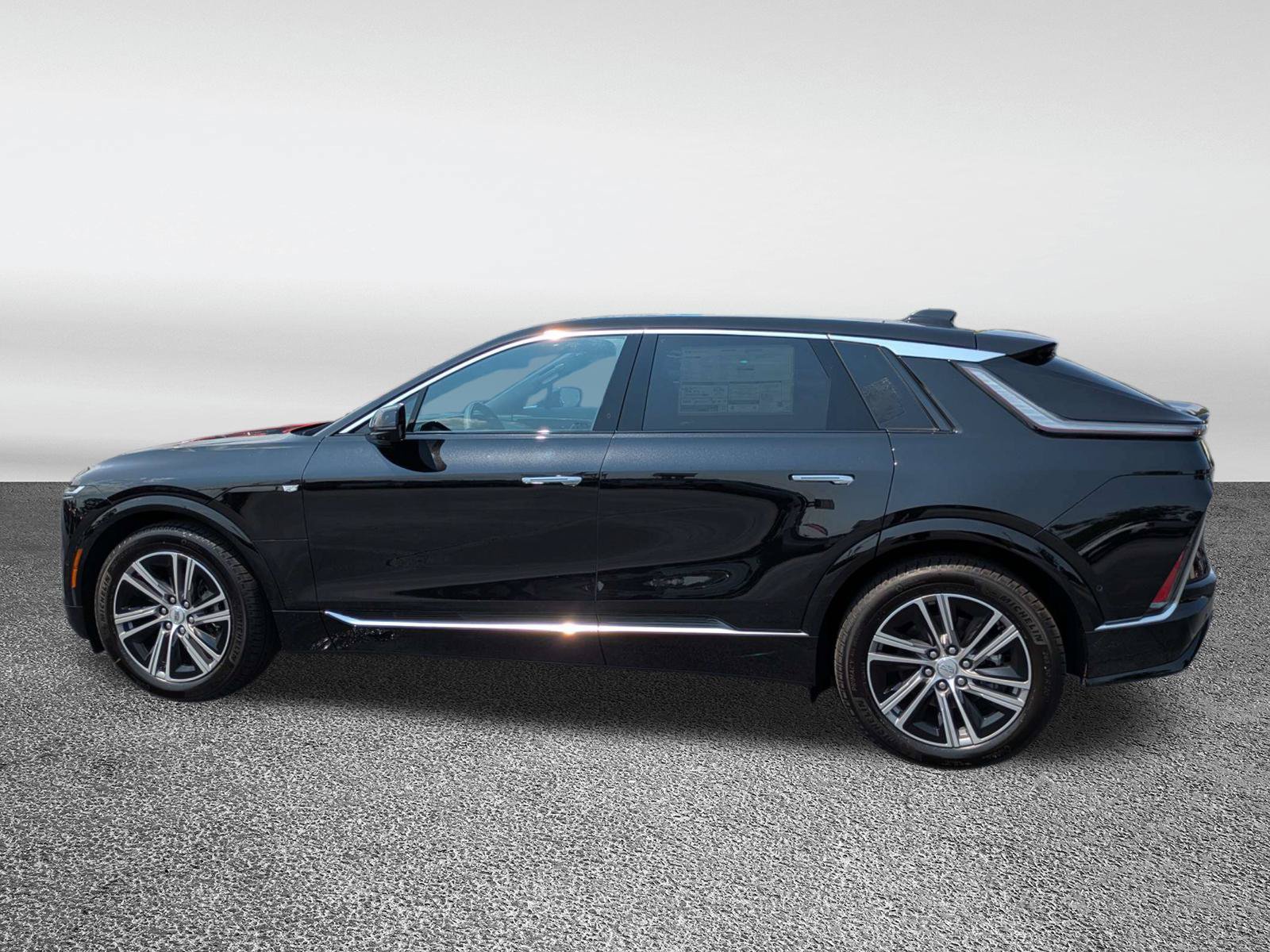New 2026 Cadillac Lyriq Luxury RWD image 28