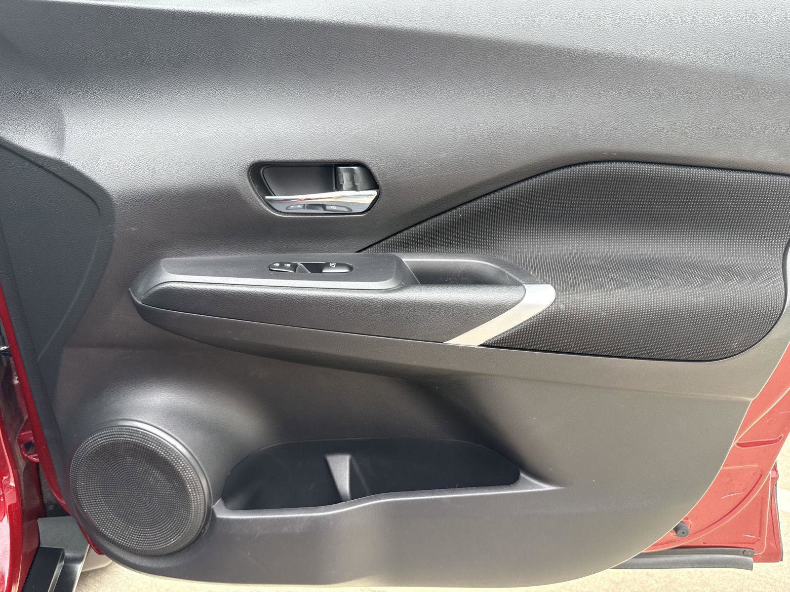 Used 2023 Nissan Kicks SV image 29