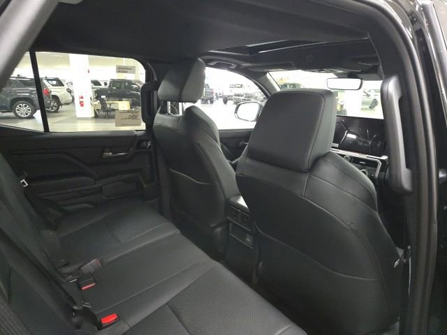 New 2026 Toyota 4Runner Limited AWD/4WD image 11