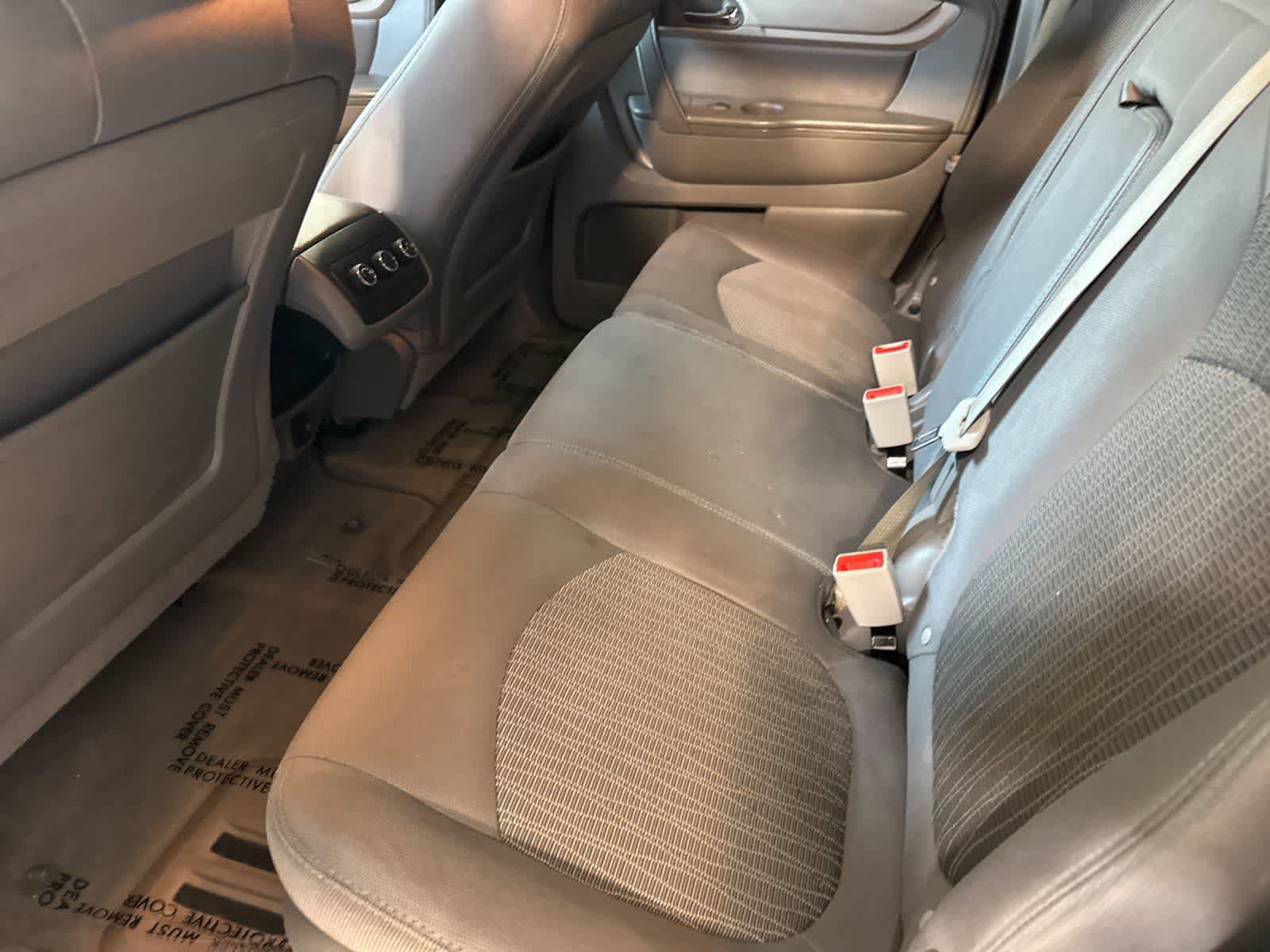 Used 2017 Chevrolet Traverse LS FWD image 5