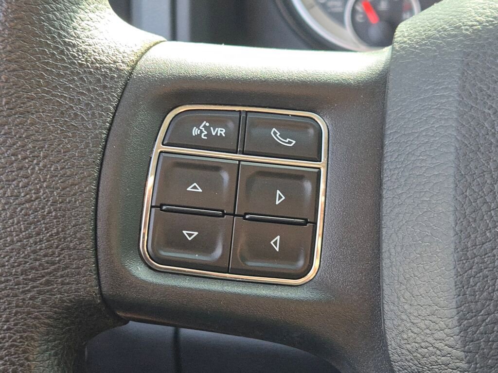 Used 2017 RAM 1500 Classic SLT image 25