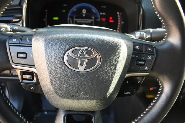 Certified 2025 Toyota Camry SE AWD/4WD image 30