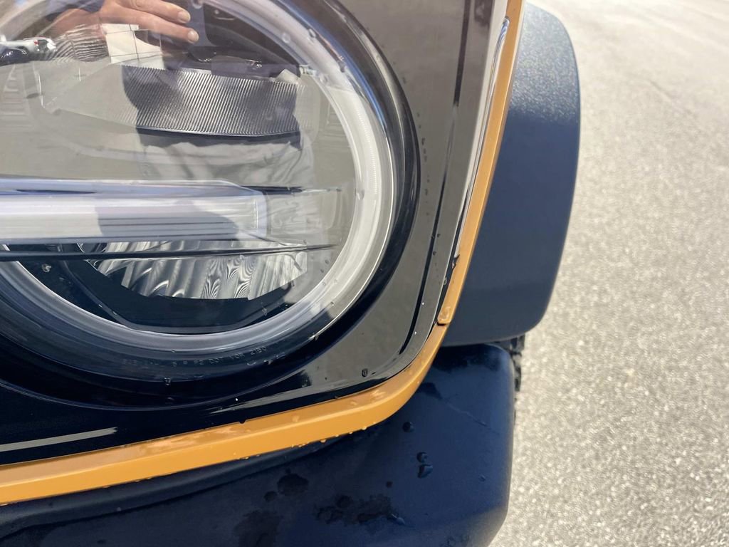 Used 2022 Ford Bronco Wildtrak image 9