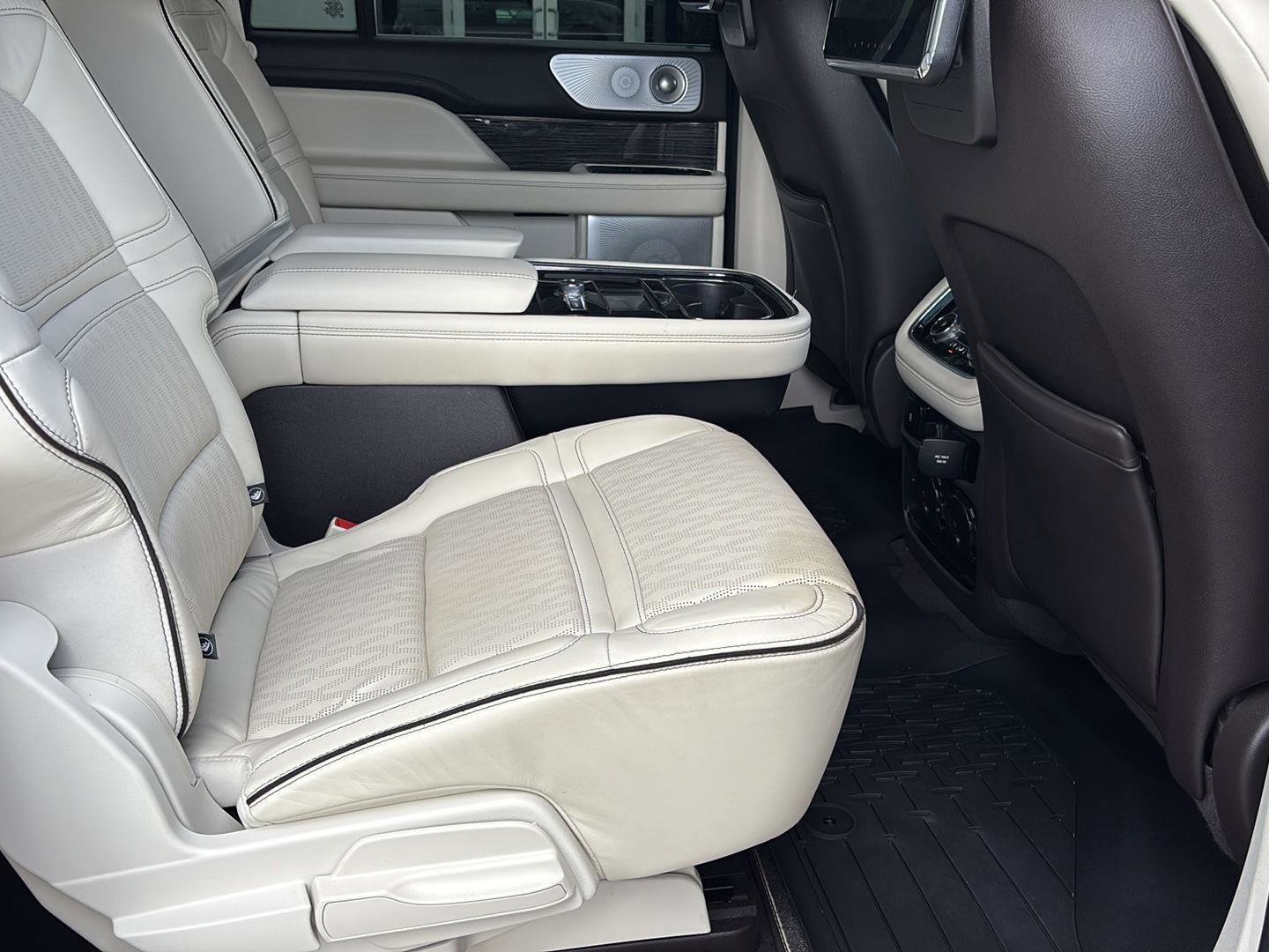 Used 2019 Lincoln Navigator L Black Label w/ Cargo Package image 22