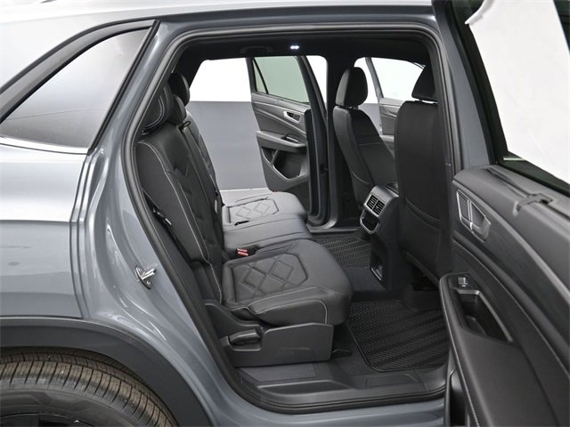 New 2026 Volkswagen Atlas Cross Sport SE image 13