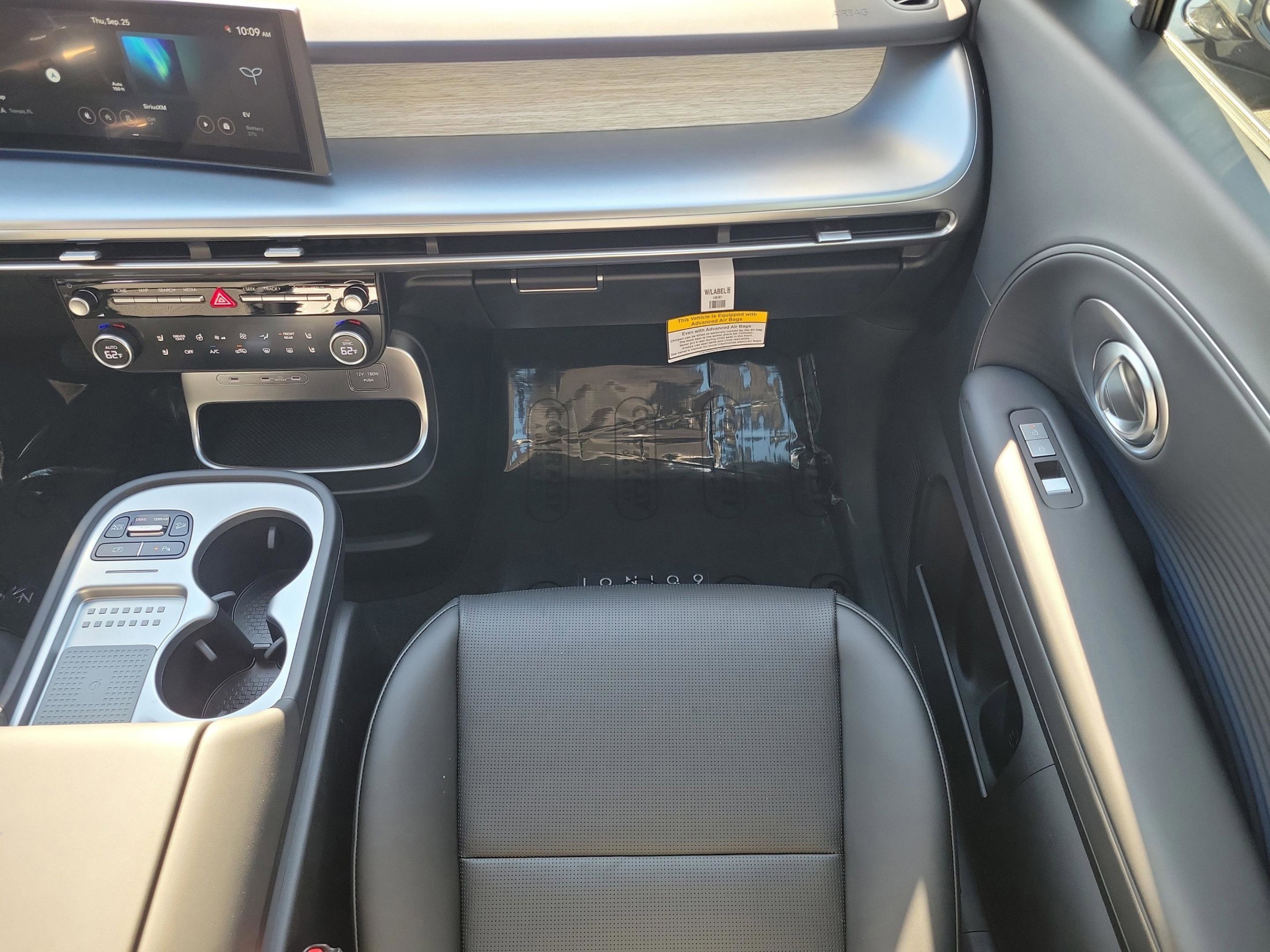 New 2026 Hyundai Ioniq 9 SEL image 17